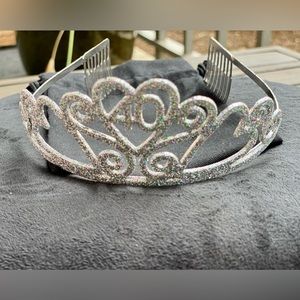 TIARA - CELEBRATE 40🎉